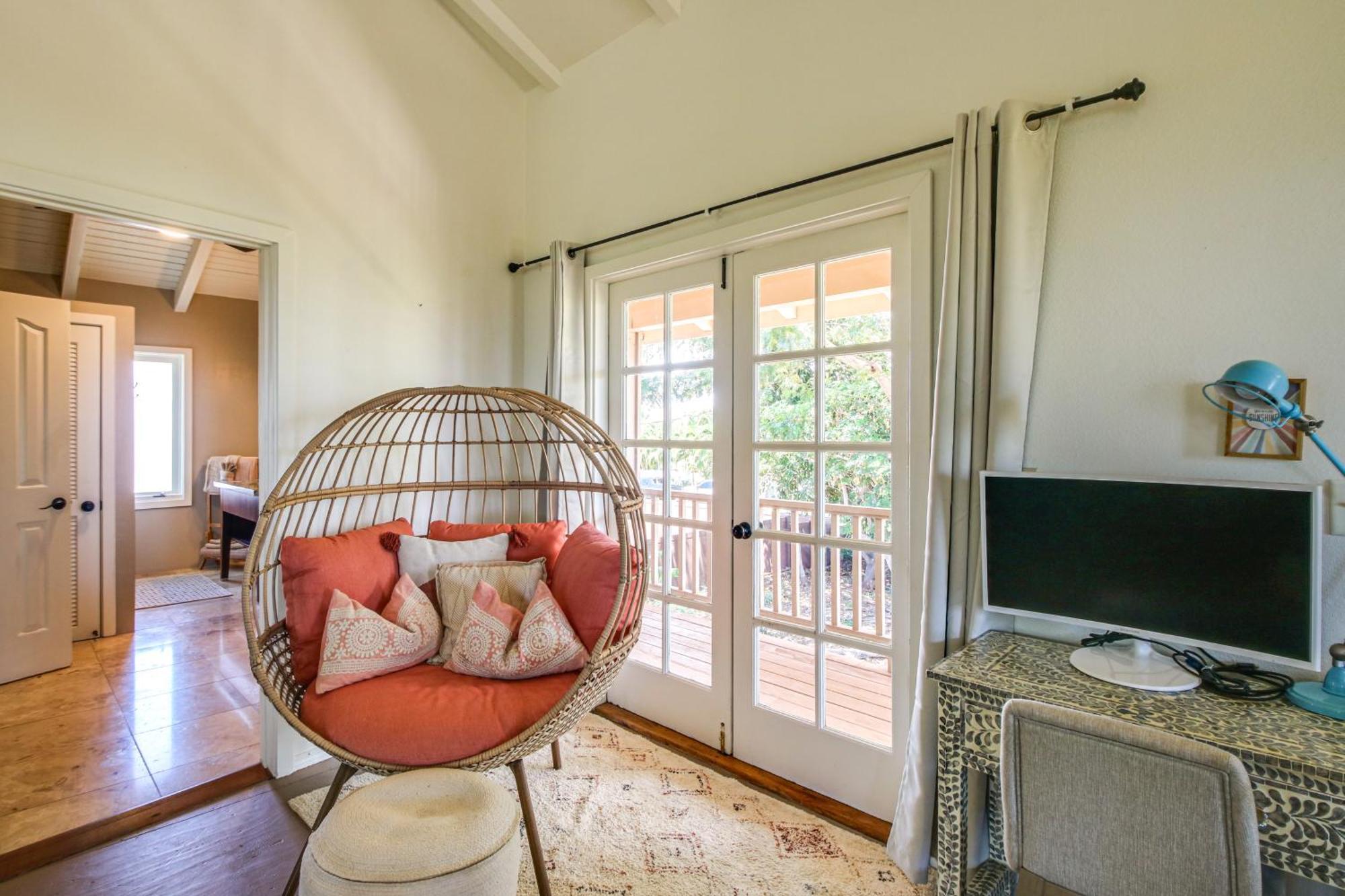 Holiday home Walk To Baby With Private Pool! *