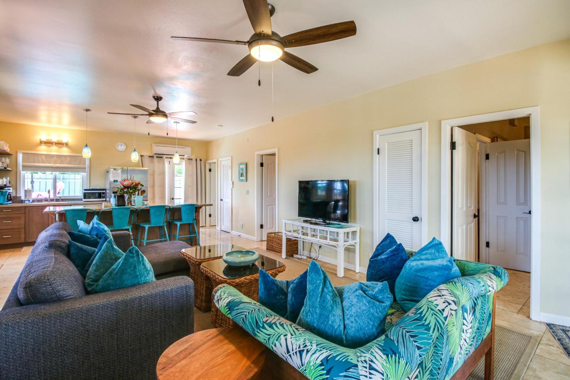 Walk To Baby With Private Pool! Lahaina