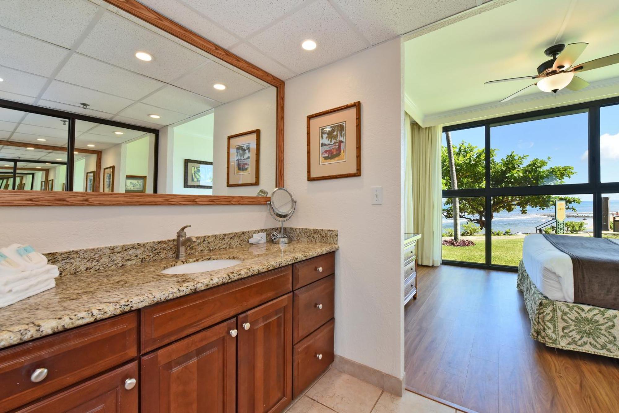 Kaanapali Shores 160 - Sleep Steps Away From The Ocean Resort *
