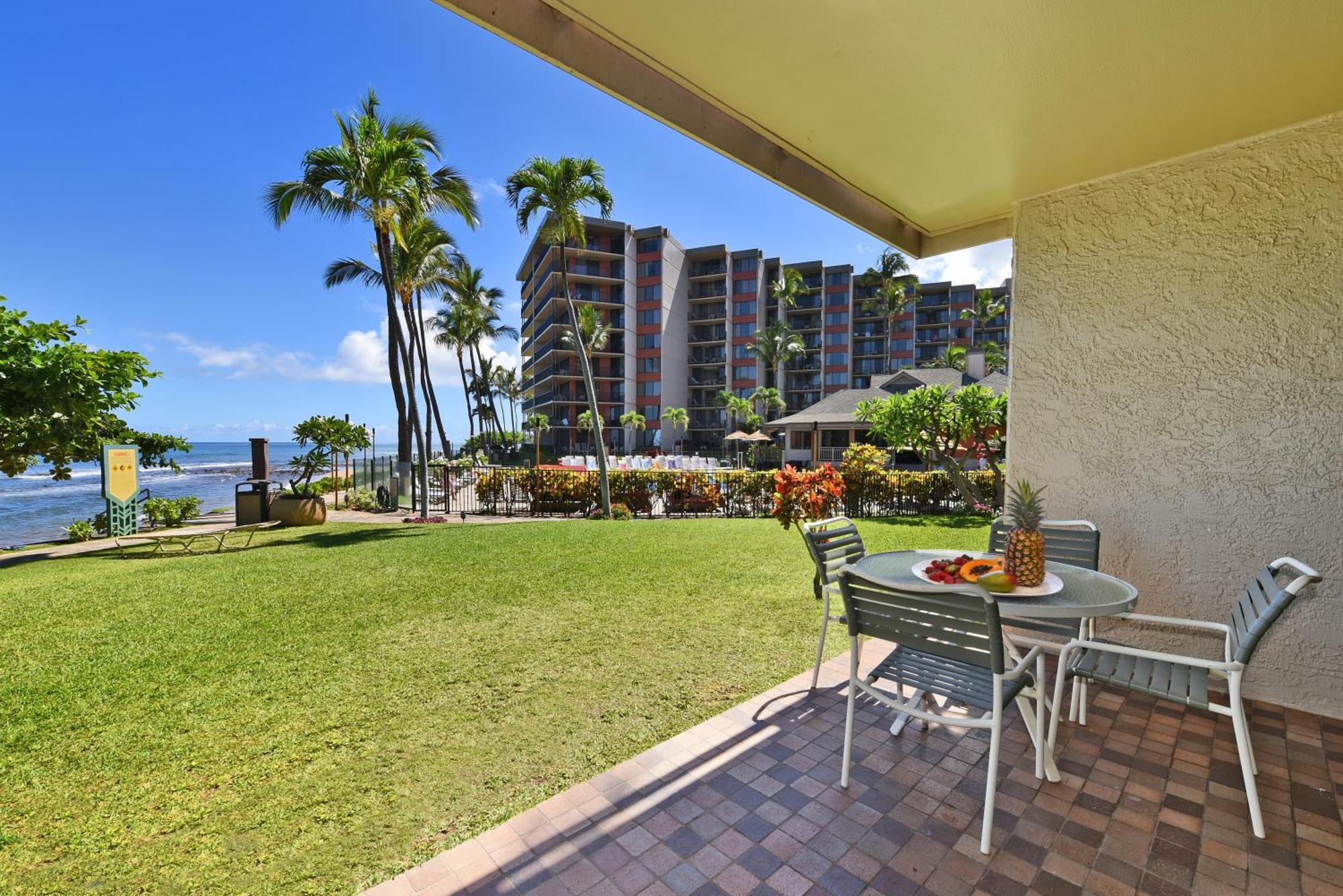 Resort Kaanapali Shores 160 - Sleep Steps Away From The Ocean *