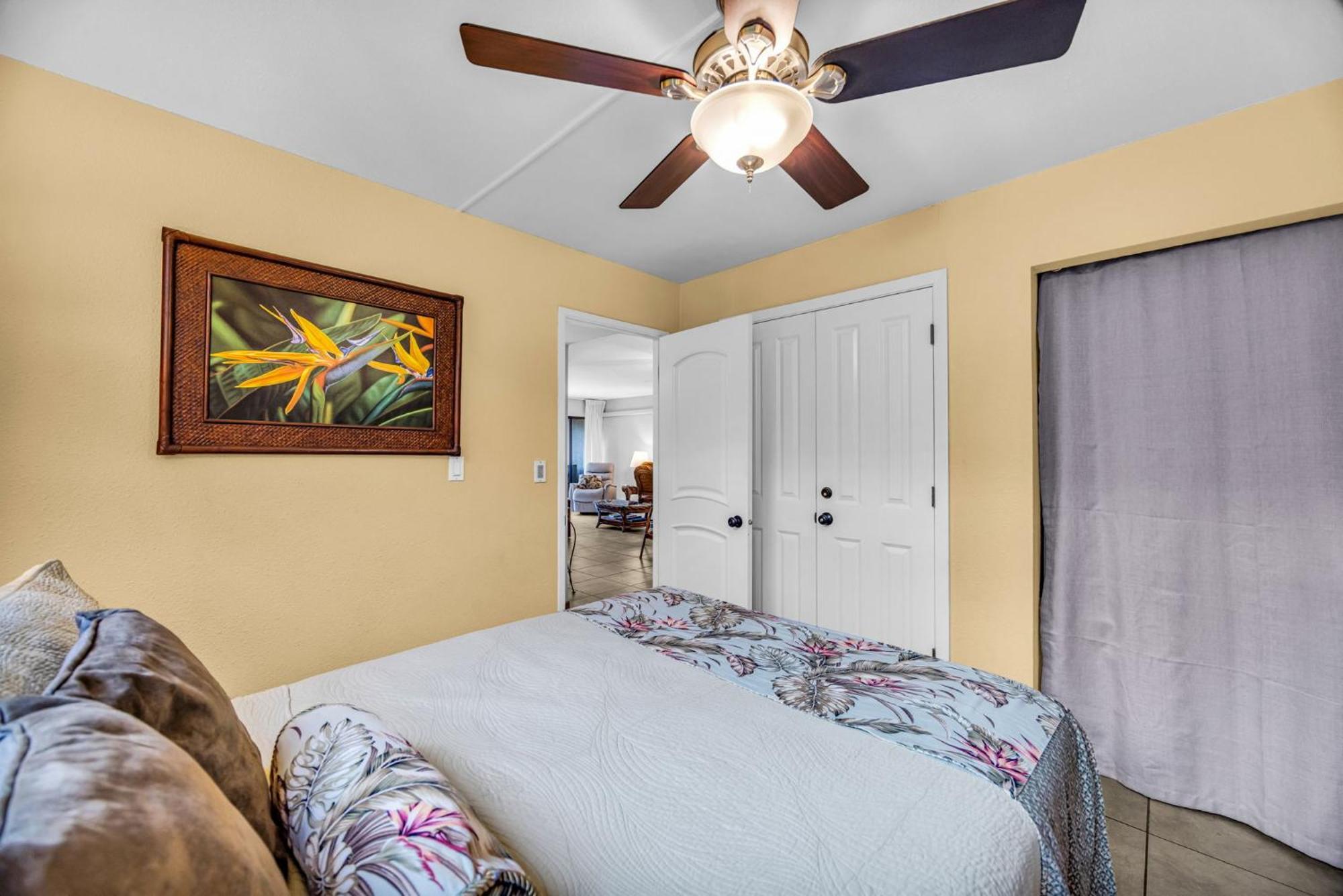 Ground Floor Garden View Unit With Great Amenities *