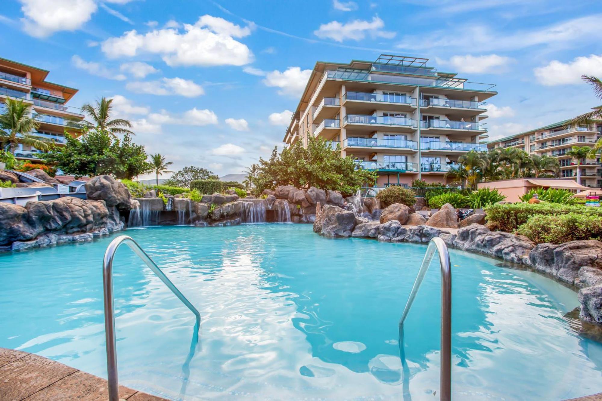 Extra Large 1br Luxury With Massive Outdoor Space & Balcony Apartment