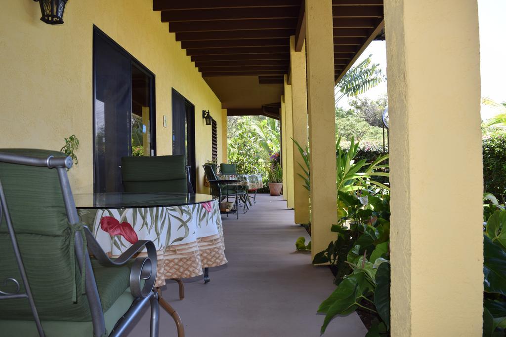 Hale Huanani Bed & Breakfast *