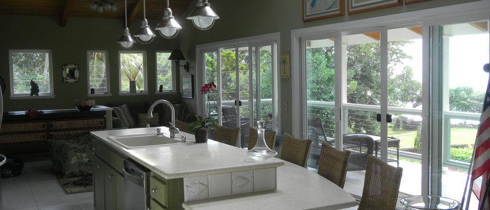 Oceanfront Cottages 3* Hana