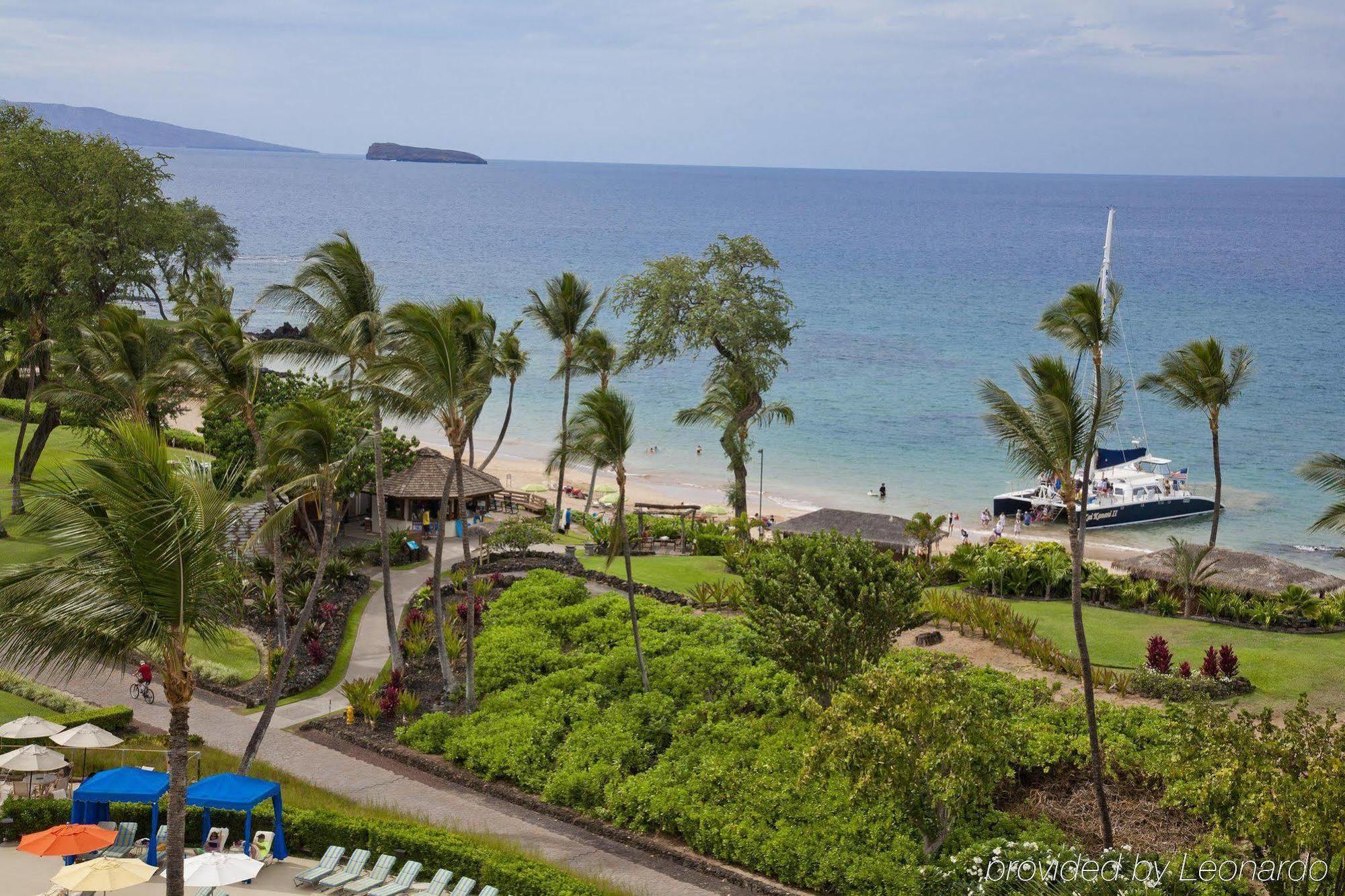 & Golf Makena