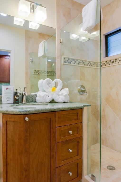 Hale Napili Aparthotel 4*