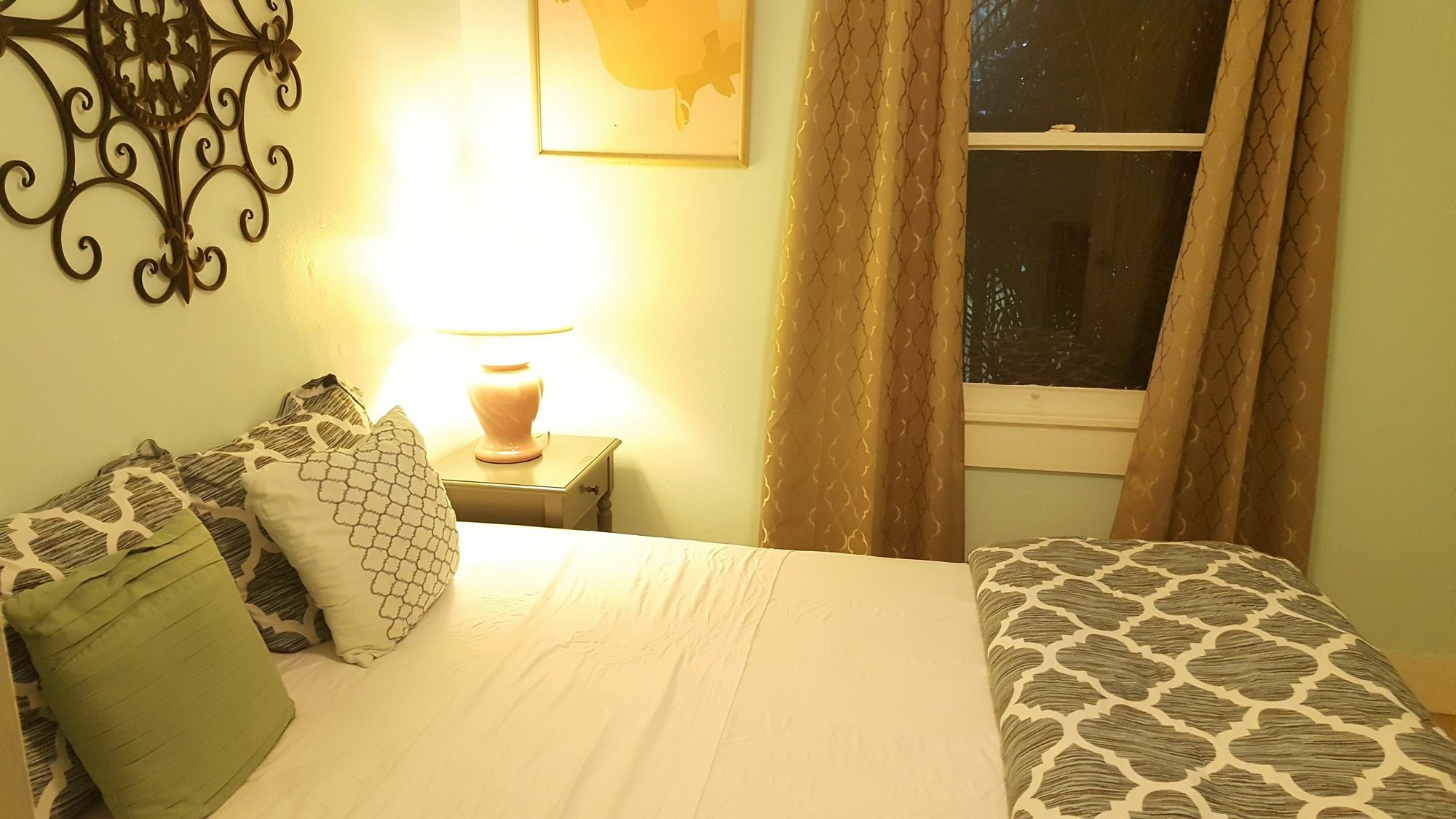 3 Bedroom Vacation Apartment *