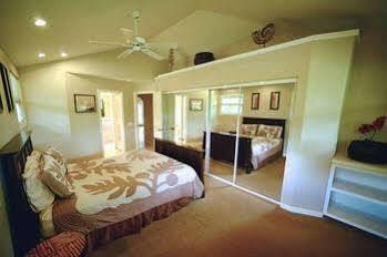 Maui Meadows *