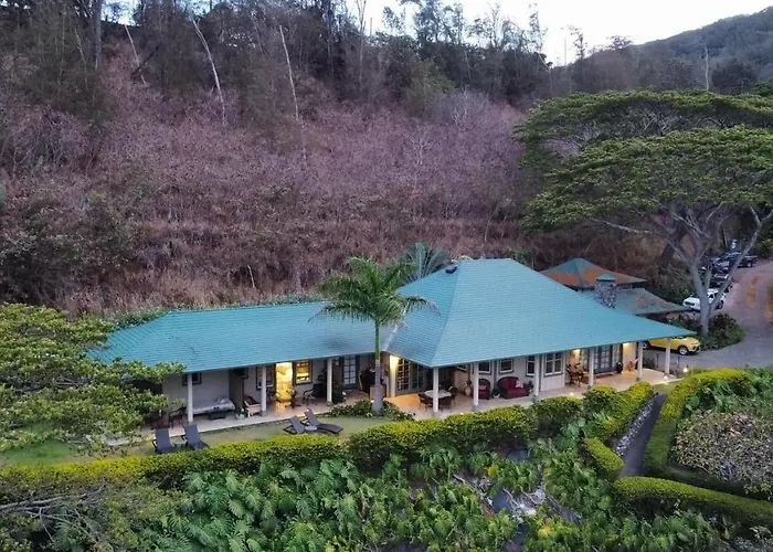 Iao Valley Inn