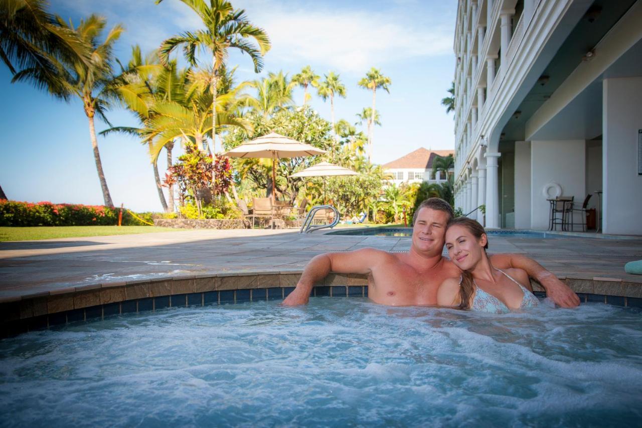 Shores Lahaina