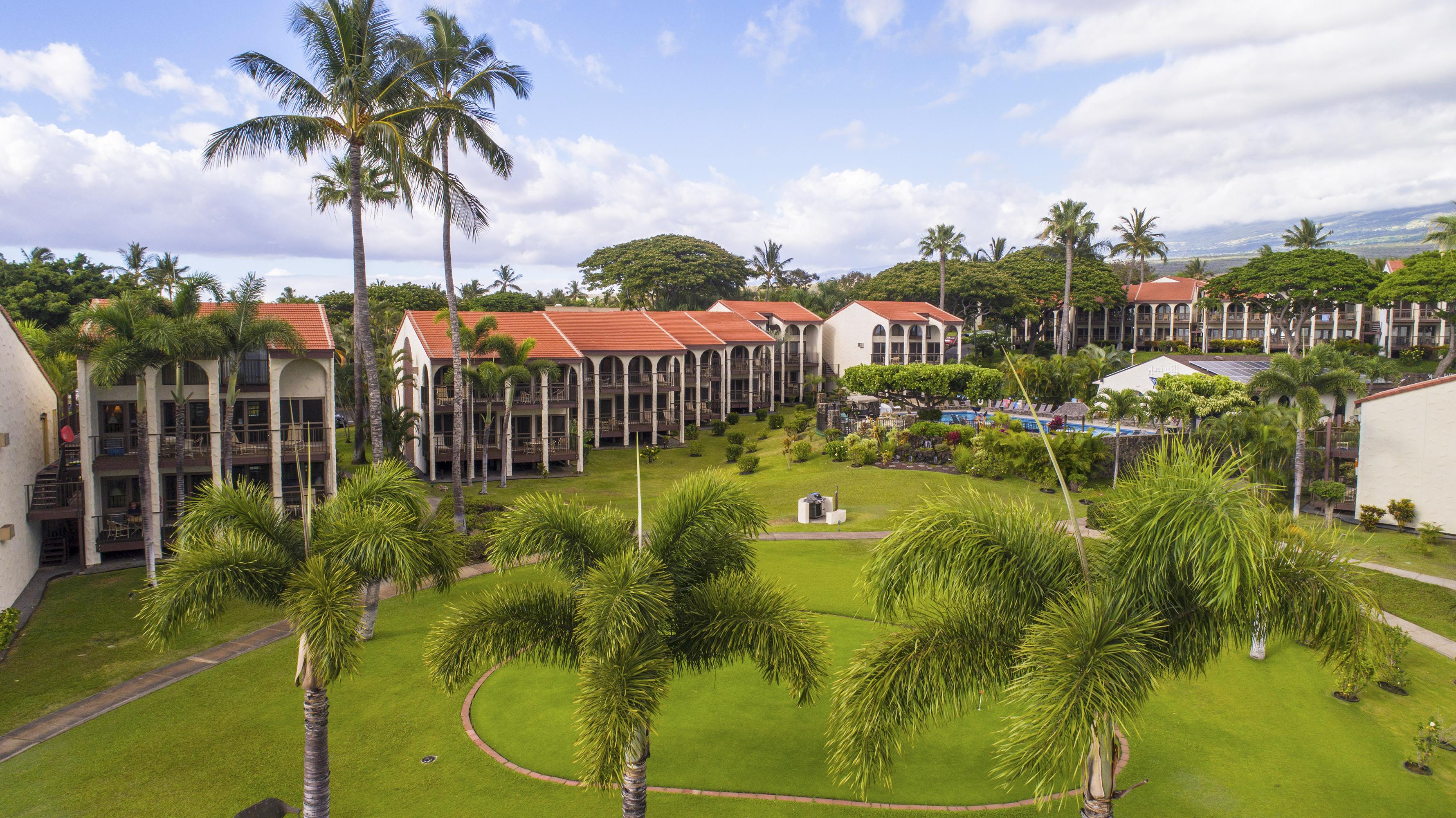 Aston Maui Hill Aparthotel 3*