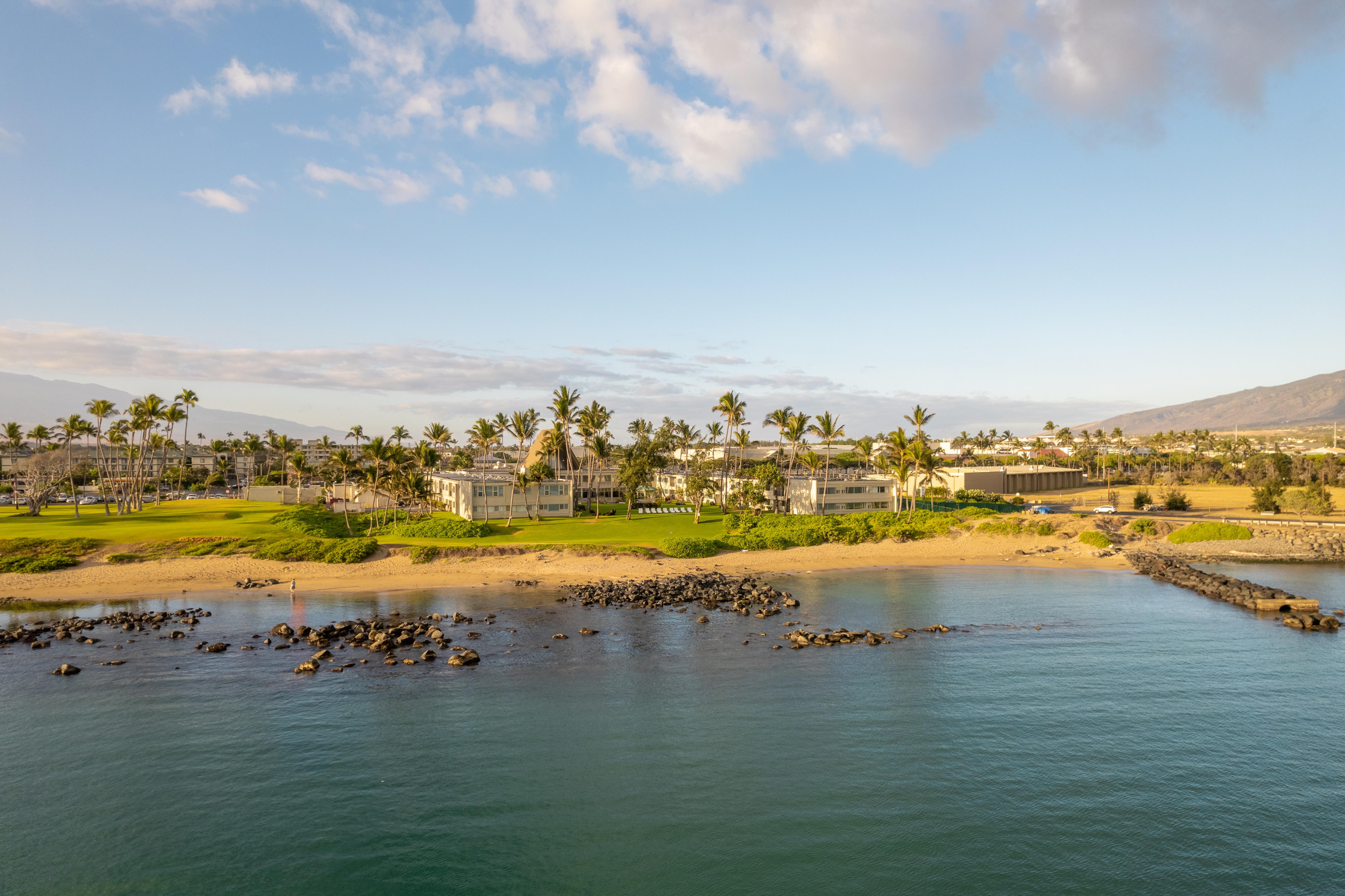 Maui Hotel 3*
