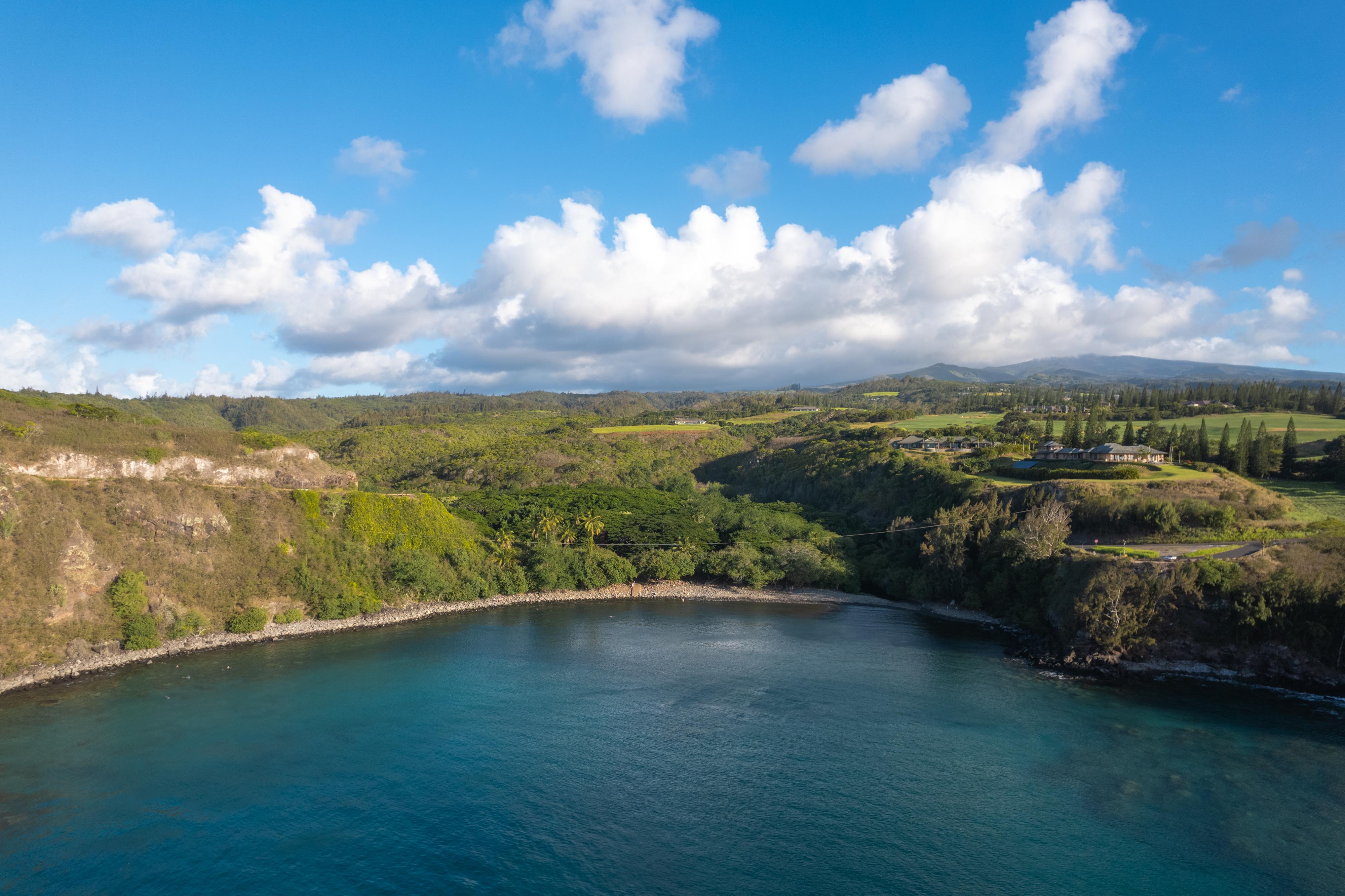 Maui Hotel 3*