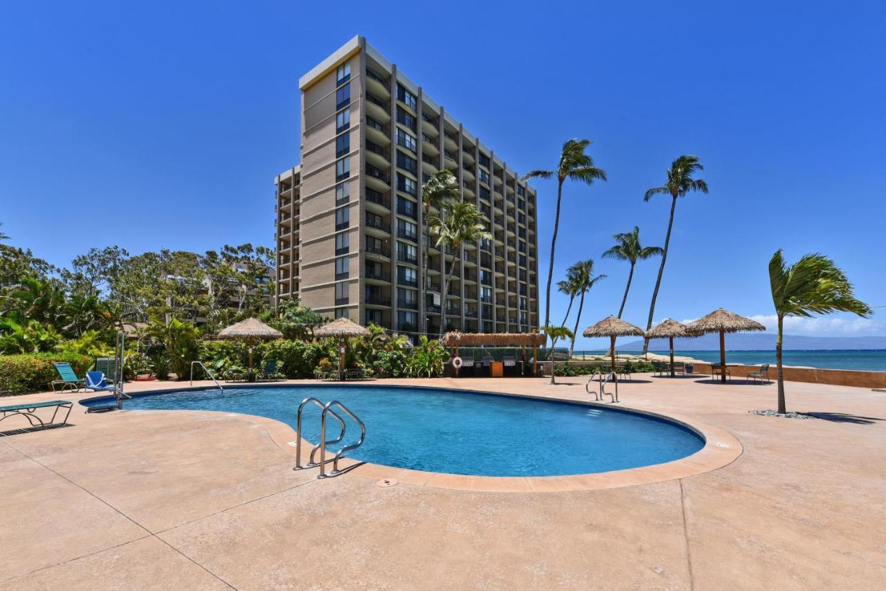 Royal 104 * Kahana