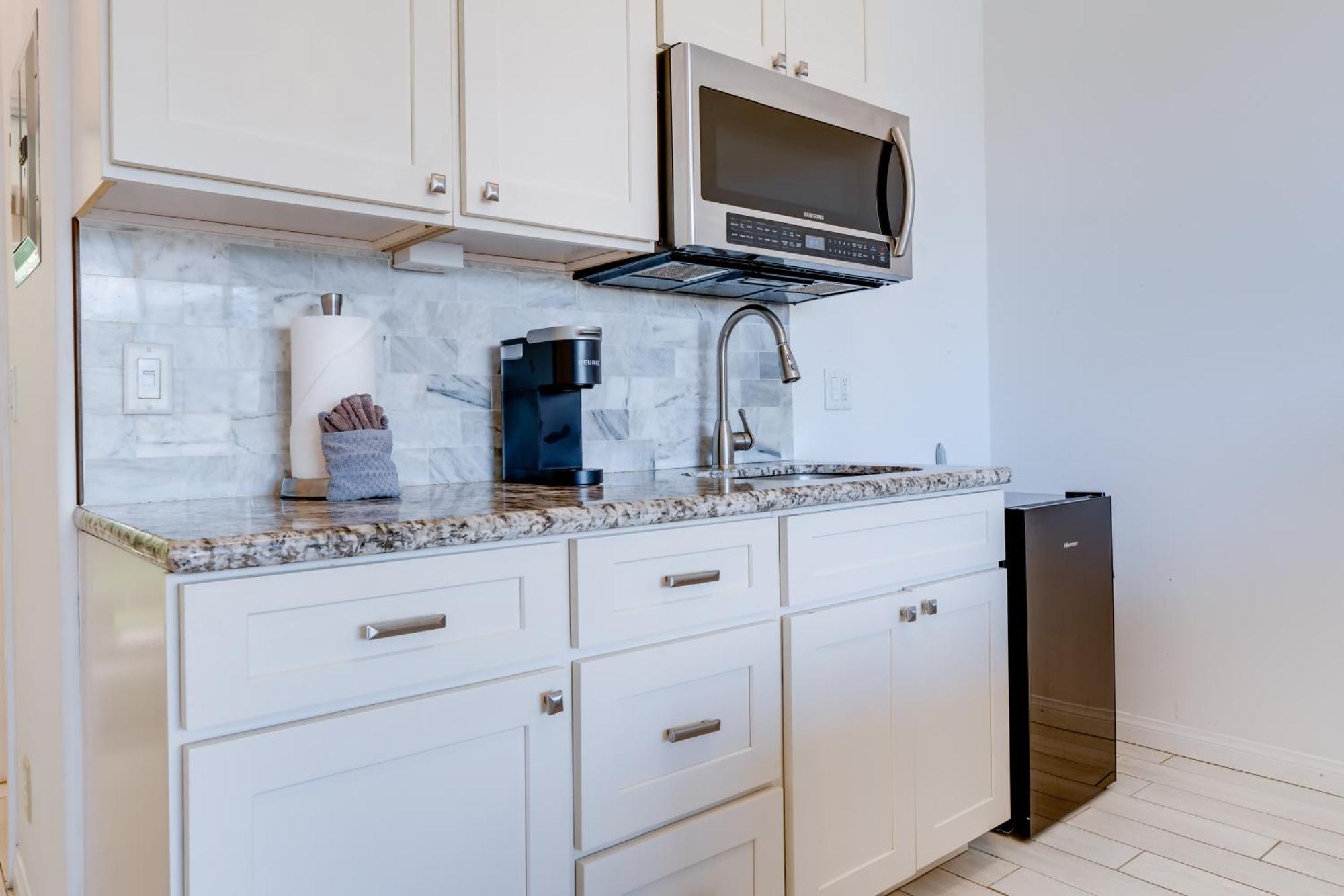 Apartment Unit 8 Maui Ohana Modern Wailuku