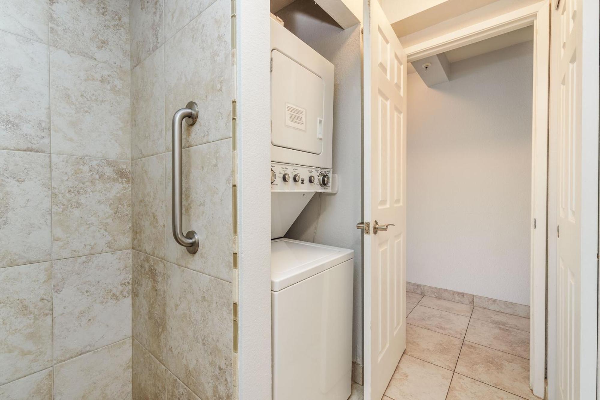 Royal 702 Apartment *