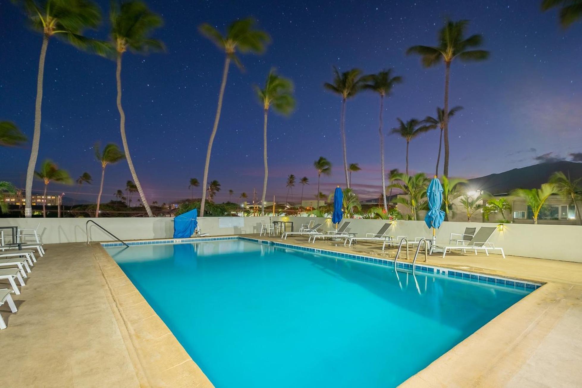 Hotel Maui 3*