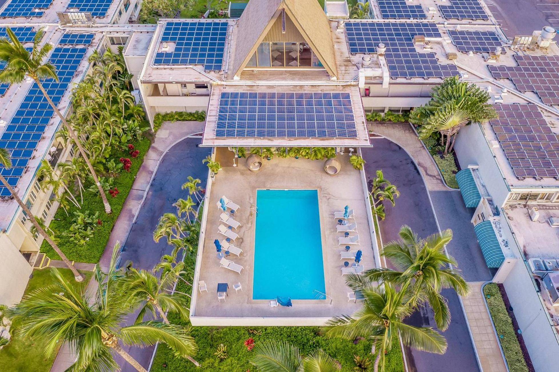 Maui Hotel 3*