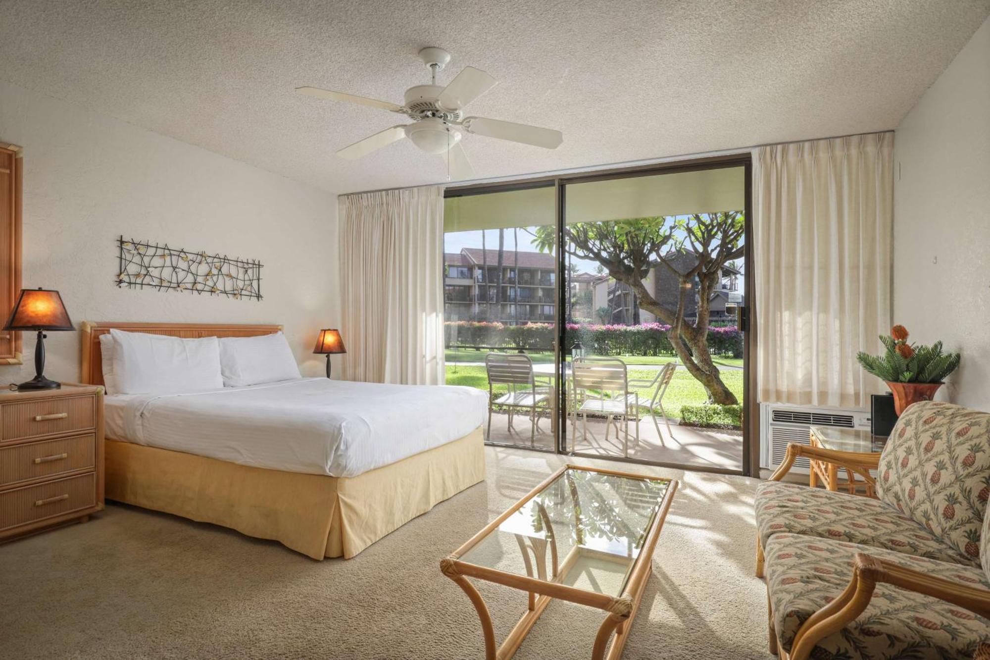 Aparthotel Aston At Papakea 3*