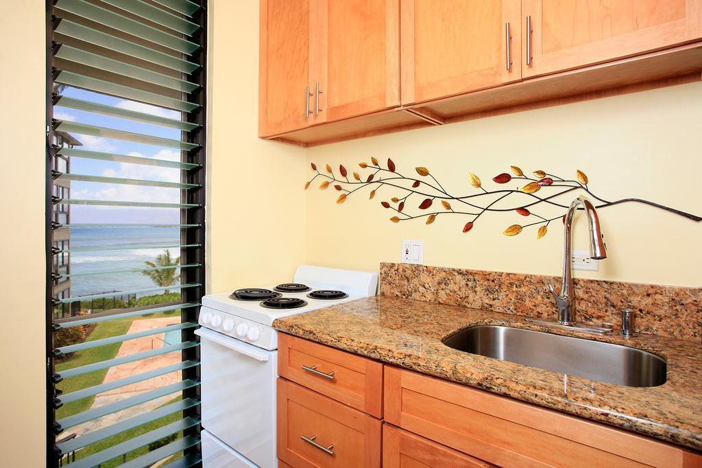 Noelani Condominium 3*